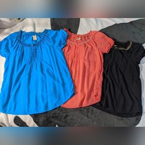 Bundle of 3 blouses